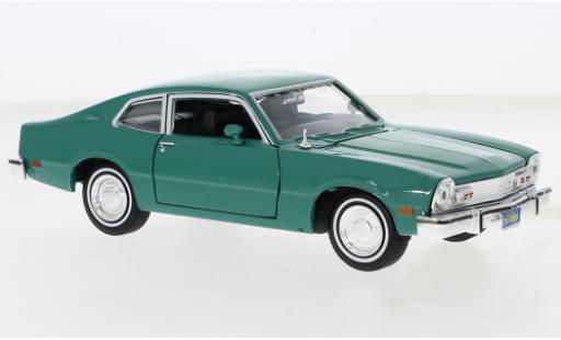 Ford Maverick 1/24 Motormax verde 1974 coche miniatura