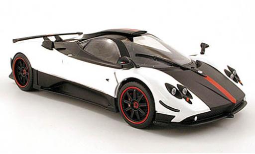 Coche miniatura Pagani Zonda 1/18 Motormax cinque blanco/negro Pagani Zonda 1/18 Motormax cinque blanco/negro coche miniatura