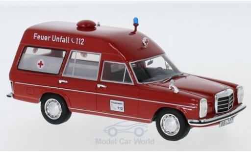 Coche miniatura Mercedes 220 1/43 Neo D (W115) Binz Ambulanz Mercedes 220 1/43 Neo D (W115) Binz Ambulanz coche miniatura