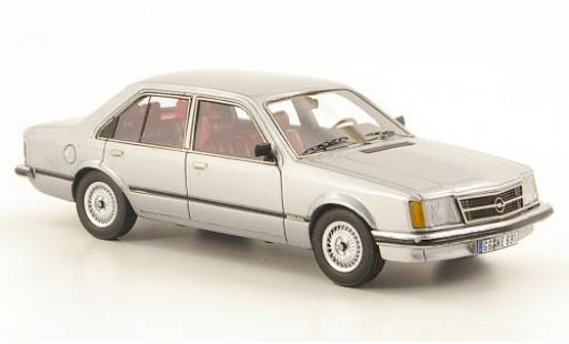 Opel Commodore 1/43 Neo C gris 1978 4-portes coche miniatura