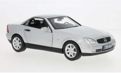 Coche miniatura Mercedes Classe SLK 1/18 Norev SLK (R170) silber 1996 1:18 Mercedes Classe SLK 1/18 Norev SLK (R170) silber 1996 1:18 coche miniatura