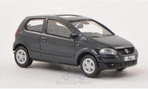 Coche miniatura Volkswagen Fox 1/87 Norev gris 2005 Volkswagen Fox 1/87 Norev gris 2005 coche miniatura