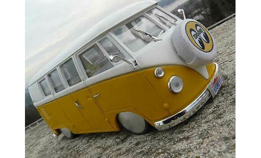 Volkswagen Combi Base 1/18 Solido split moon coche miniatura