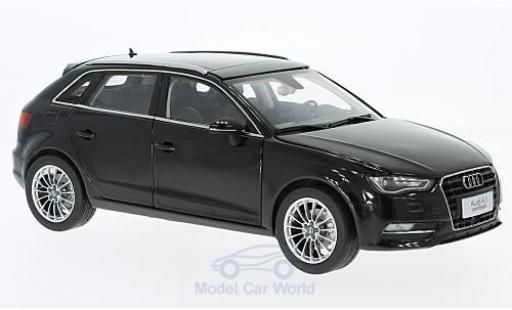 Audi A3 1/18 Paudi Hatchback negro coche miniatura