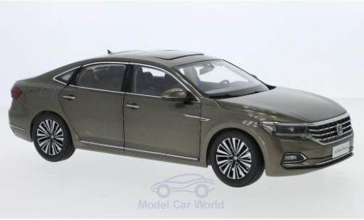 Volkswagen Passat 1/18 Paudi metalico gris 2019 coche miniatura