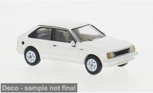 Coche miniatura Opel Kadett 1/87 PCX87 D GTE weiss 1983 1:87 Opel Kadett 1/87 PCX87 D GTE weiss 1983 1:87 coche miniatura