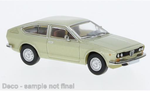 Coche miniatura Alfa Romeo Alfetta 1/87 PCX87 GT metallise la chaux 1974 Alfa Romeo Alfetta 1/87 PCX87 GT metallise la chaux 1974 coche miniatura