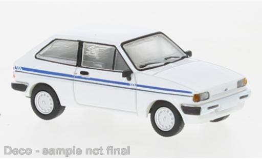 Coche miniatura Ford Fiesta 1/87 PCX87 MK II Holiday blanco 1985 Ford Fiesta 1/87 PCX87 MK II Holiday blanco 1985 coche miniatura