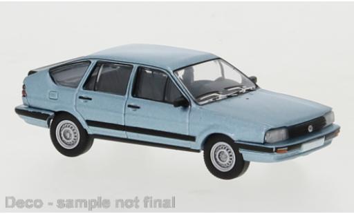 Coche miniatura Volkswagen Passat 1/87 PCX87 B2 metallise azul clair 1985 Volkswagen Passat 1/87 PCX87 B2 metallise azul clair 1985 coche miniatura