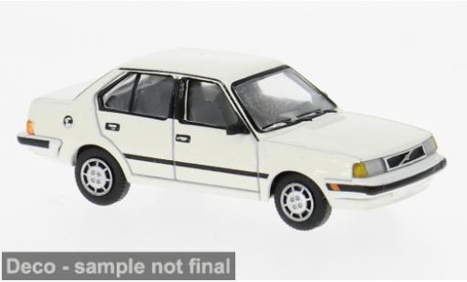 Coche miniatura Volvo 360 1/87 PCX87 weiss 1985 1:87 Volvo 360 1/87 PCX87 weiss 1985 1:87 coche miniatura