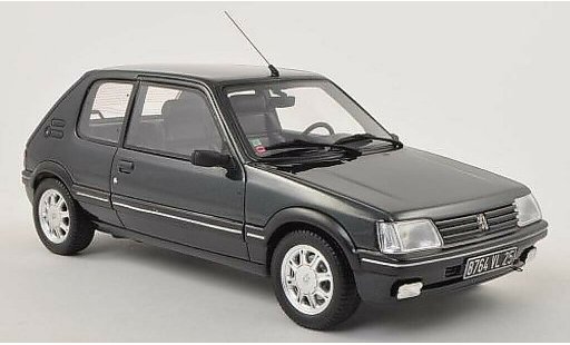 Peugeot 205 Gentry 1/18 Ottomobile verde 1991 coche miniatura