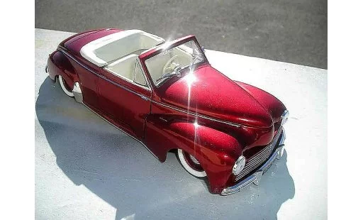 Peugeot 203 cabriolet 1/18 Solido 1954 old shcool coche miniatura