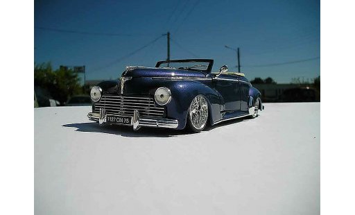 Peugeot 203 cabriolet 1/18 Solido 1954 azul metalise jantes low riders coche miniatura
