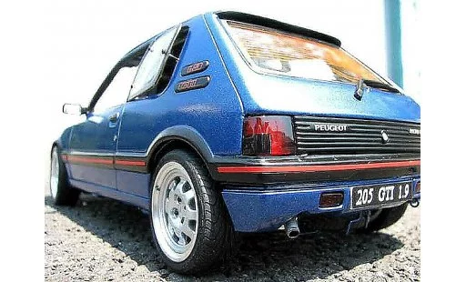 Peugeot 205 GTI 1/18 Solido 1.9 Bleu Miami azul miami coche miniatura