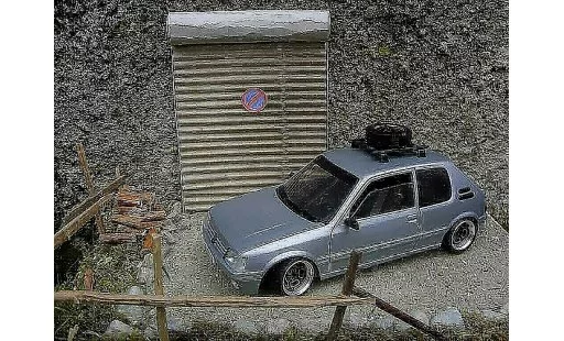 Peugeot 205 GTI 1/18 Solido gris german look coche miniatura
