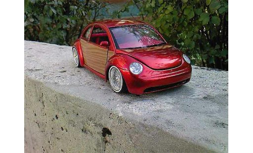 Volkswagen New Beetle Base 1/18 Burago low rider coche miniatura