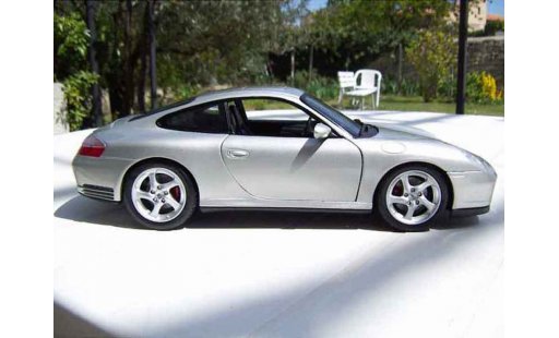 Porsche 911 4S 1/18 Maisto Carrera gris coche miniatura
