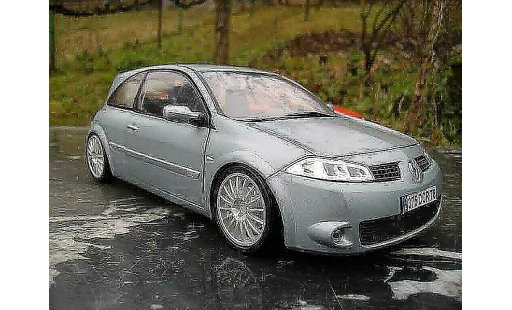 Renault Megane Sport 1/18 Burago rs gris coche miniatura
