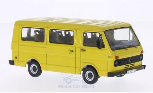 Coche miniatura Volkswagen LT28 1/43 Premium ClassiXXs amarillo Volkswagen LT28 1/43 Premium ClassiXXs amarillo coche miniatura