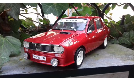 Renault 12 Gordini 1/18 Solido kit carrosserie antibrouillard rojo coche miniatura