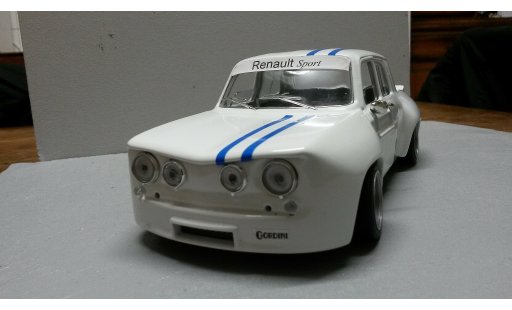 Renault 8 Gordini 1/18 Solido kit large groupe A blanco bandes azuls coche miniatura