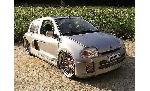 Renault Clio V6 1/18 Universal Hobbies williams coche miniatura