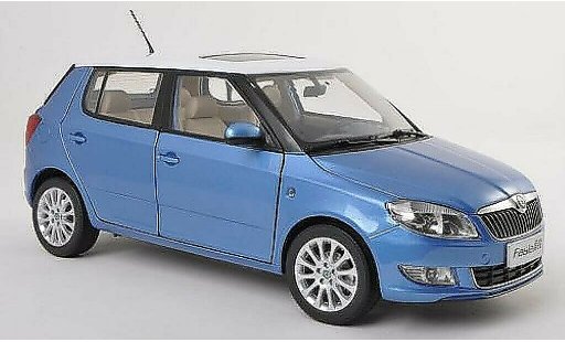 Skoda Fabia Base 1/18 Paudi azul/blanco 2008 coche miniatura
