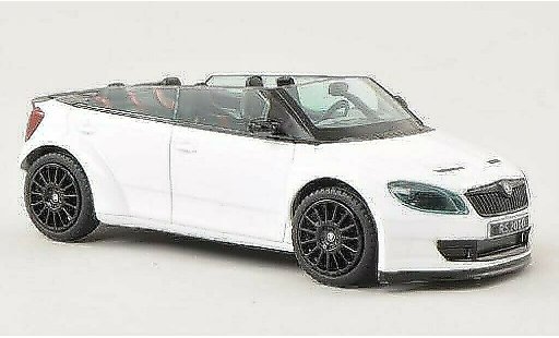 Skoda Fabia Concept Car 1/43 Abrex 2000 blanco con negroen Felgen coche miniatura