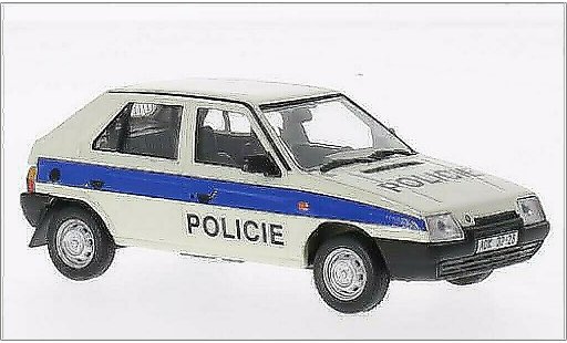 Skoda Favorit Base 1/43 Abrex 1987 coche miniatura