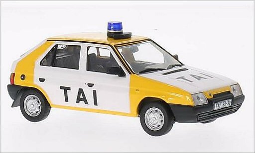 Skoda Favorit Livree Officielle 1/43 Abrex Tai Praha (rundes azullicht) blanco/amarillo 1987 coche miniatura