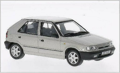 Skoda Felicia 1.3 GLXi 1/43 Abrex metalico beige 1994 coche miniatura