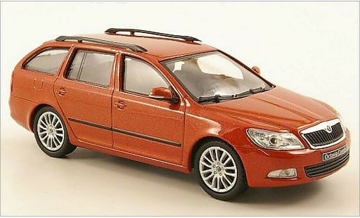 Skoda Octavia Combi 1/43 Abrex metalico naranja Avia coche miniatura