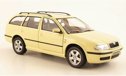 Skoda Octavia Combi 1/24 Abrex Tour beige coche miniatura