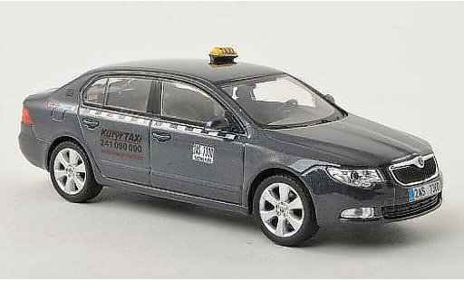 Skoda Superb Taxi 1/43 Abrex II Kuryr coche miniatura