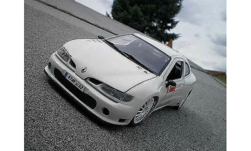 Renault Megane Base 1/18 Anson Maxi tuning blanco coche miniatura
