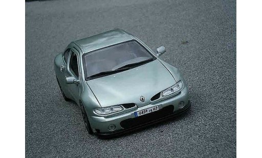 Renault Megane Base 1/18 Anson Maxi racer coche miniatura