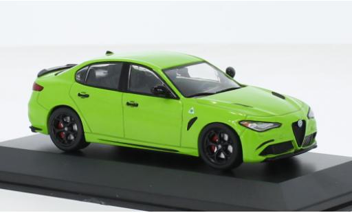 Alfa Romeo Giulia 1/43 Solido Quadrifoglio metallise la chaux coche miniatura