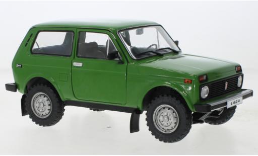 Lada Niva 1/18 Solido vert 1980 coche miniatura