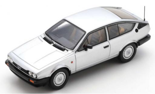 Coche miniatura Alfa Romeo GT 1/43 Spark V 2.0 gris 1980 Alfa Romeo GT 1/43 Spark V 2.0 gris 1980 coche miniatura