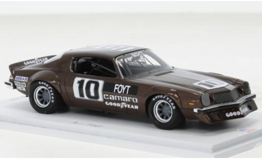Coche miniatura Chevrolet Camaro 1/43 Spark marron No.10 IROC Daytona 1975 Chevrolet Camaro 1/43 Spark marron No.10 IROC Daytona 1975 coche miniatura