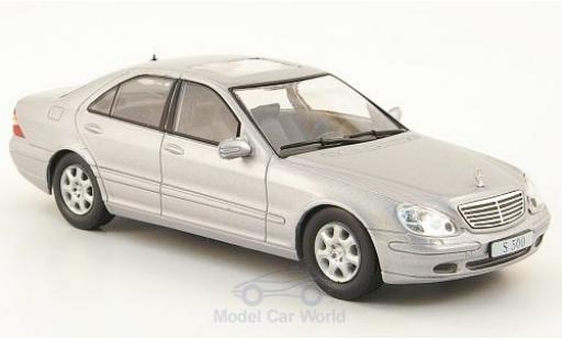 Mercedes S500 1/43 SpecialC (W220) gris 1998 ohne Vitrine coche miniatura