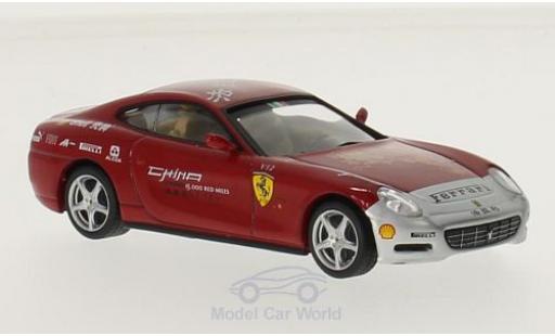 Coche miniatura Ferrari 612 1/43 SpecialC Scaglietti rojo China Tour ohne Vitrine Ferrari 612 1/43 SpecialC Scaglietti rojo China Tour ohne Vitrine coche miniatura