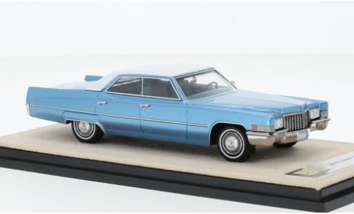 Coche miniatura Cadillac Sedan 1/43 Stamp Models DeVille metallise azul clair/blanche 1970 Cadillac Sedan 1/43 Stamp Models DeVille metallise azul clair/blanche 1970 coche miniatura