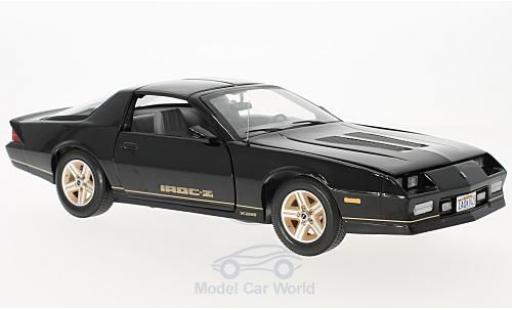 Chevrolet Camaro 1/18 Sun Star IROC-Z negro 1985 coche miniatura