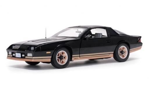 Chevrolet Camaro 1/18 Sun Star Z28 negro 1985 coche miniatura