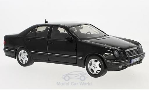 Coche miniatura Mercedes Classe E 1/18 Sun Star E320 (W210) negro Mercedes Classe E 1/18 Sun Star E320 (W210) negro coche miniatura