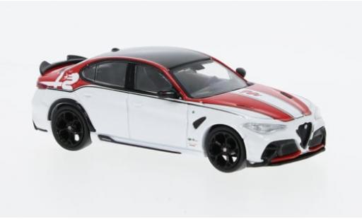 Alfa Romeo Giulia 1/64 Tarmac Works GTA rojo/metallise weiss 1:64 coche miniatura
