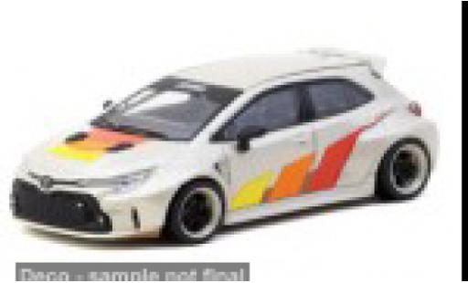 Toyota Corolla 1/64 Tarmac Works GR Widebody beige/Dekor 1:64 coche miniatura
