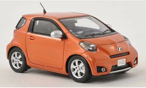 Toyota IQ Base 1/43 Ebbro naranja RHD coche miniatura