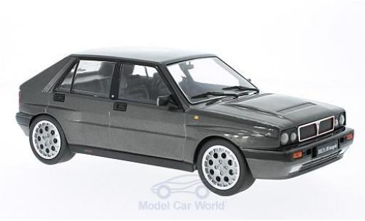 Coche miniatura Lancia Delta 1/18 Triple 9 Collection HF Integrale 16V metalico gris 1990 ohne Vitrine Lancia Delta 1/18 Triple 9 Collection HF Integrale 16V metalico gris 1990 ohne Vitrine coche miniatura